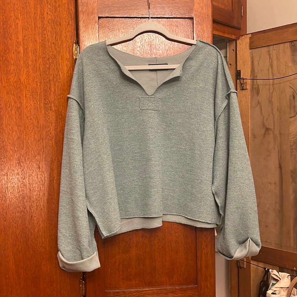 Comfy and cute Urban outfitters top